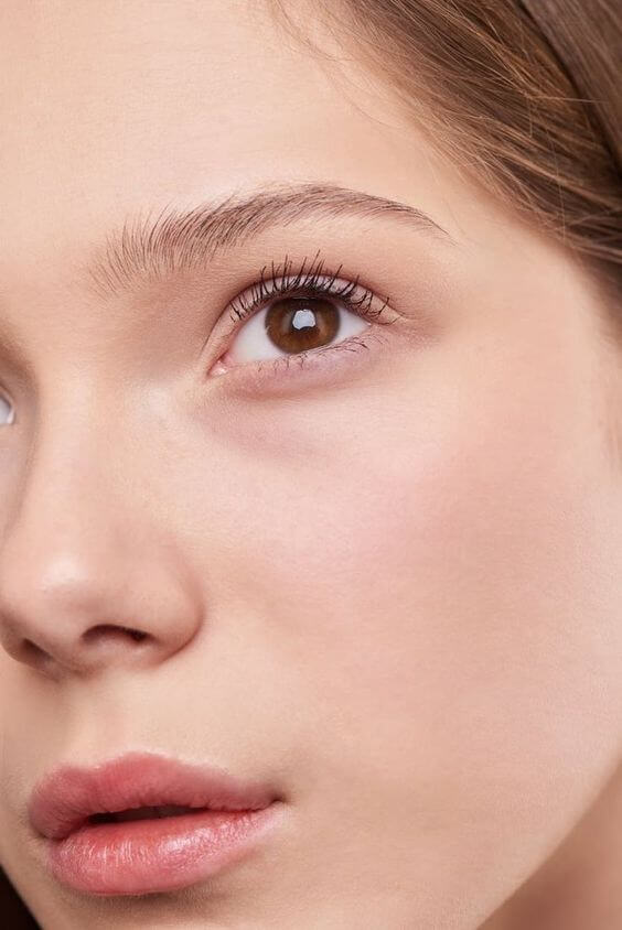 9 Trends Natural skin expression Fall Winter 2021 2021 makeup trend is important for natural skin expression in fall and winter.The products I introduce today are foundations and concealers with excellent full coverage, so even a small amount can cover up blemishes or acne on the skin. 