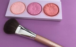 How to apply Clinique Cheek Pop blush with brush