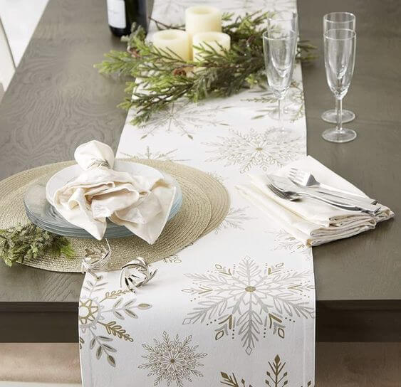 The 7 Best Christmas drinking HolidayTable Runner