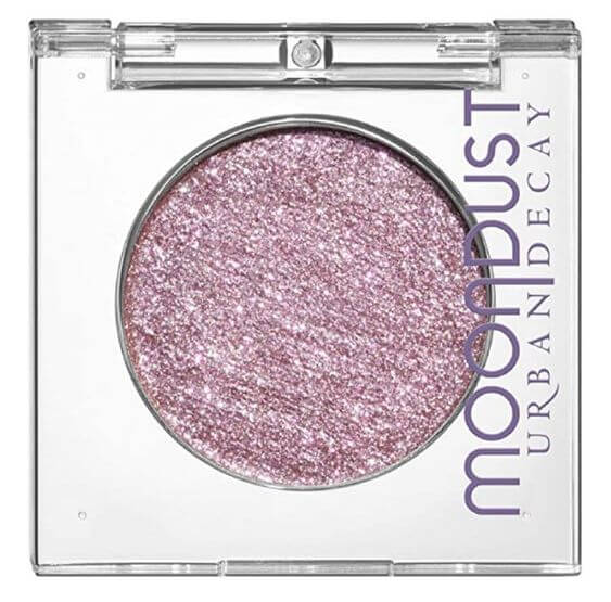 2022 beauty trend: Twinkle Glitter eye makeup Pink with finished Shimmer Urban Decay 24/7 Moondust Eyeshadow
