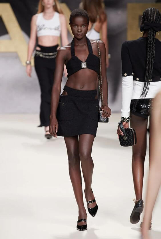 13 Best Micro Mini skirt & Short dress SS 2022 1. Micro mini skirt SS 2022 Chanel fashion shows ss 2022