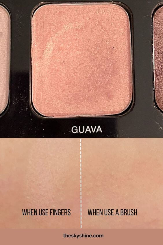 Eye shadow: Laura Mercier Guava Review How to use, When you apply Laura Mercier Guava under your eyes, place it on your finger and use it under your eyes to use the color shown in the picture above. This is because the color turns pale when used as a brush. 