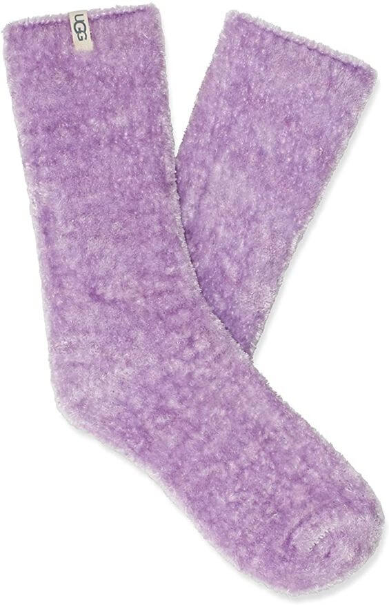 The 10 Best Fuzzy and Fluffy Socks to keep warm for women - theskyshine.com