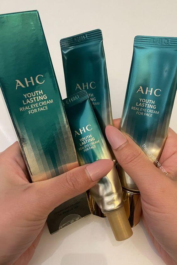Review : AHC youth lasting real eye cream for face & Combination skin AHC youth lasting real eye cream for face is a very famous cost-effective anti-aging cream in Korea. And I used is the most popular season 9. It is popular and is renewed every year as a new season product.