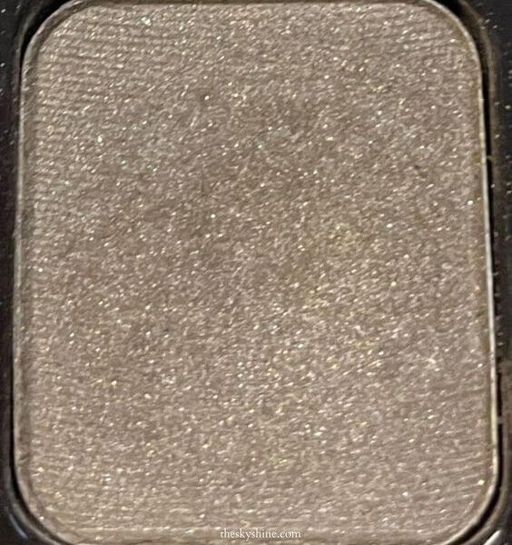 Eyeshadow: LAURA MERCIER Khaki Review