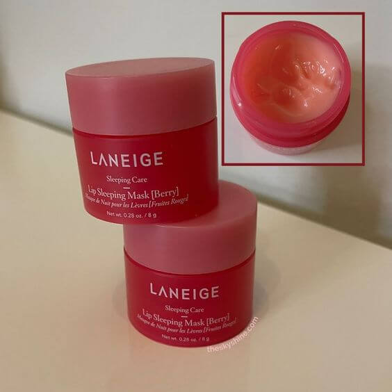 LANEIGE Lip Sleeping Mask Berry Review LANEIGE Lip Sleeping Mask instantly moisturizes dry lips and reduce wrinkles and flakiness. If you are looking for a lip mask product that can be used for all skin types and is not sticky, this product can be the best choice.