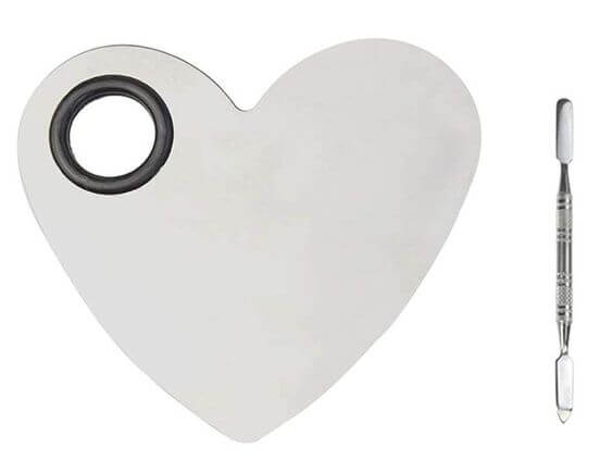 5 Best Makeup Mixing Palette 2022 2. Makeup Mixing Palette with Spatula 'm using the obmwang makeup mixing palette to control the amount of foundation, and I'm very satisfied with it. And It's a heart shape, so it's convenient to hold it in a small hand.