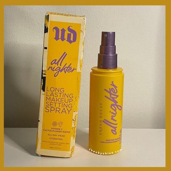 URBAN DECAY ALL NIGHTER VITAMIN C SETTING SPRAY REVIEW 3. Is URBAN DECAY All Nighter Vitamin C Makeup Setting Spray good for all skin type? It's the best product for people who feel dry on their skin. 