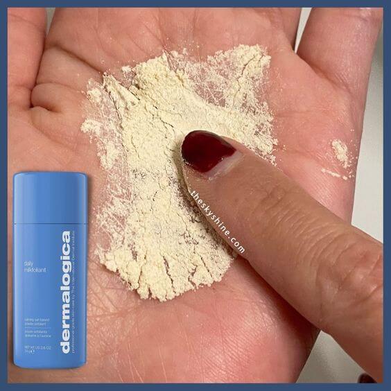 Dermalogica Daily Milkfoliant Face Scrub Powder Review: Brightens and Smoothens Skin 1. Formulation & Scent