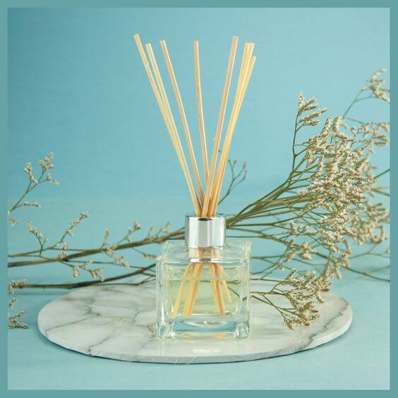 DIY Replacement Diffuser: How to use expired perfume