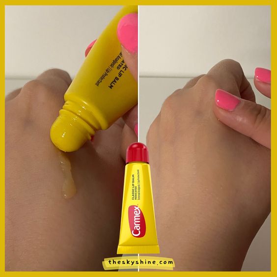 Carmex Lip Balm Tubes Review 1. Color & Scents