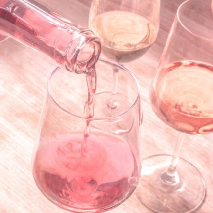 What's The Difference Between Rose Wine and Dry Rose Wine?