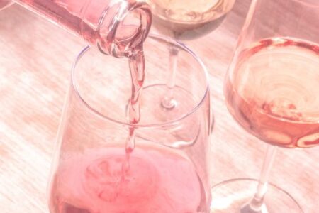 What's The Difference Between Rose Wine and Dry Rose Wine?