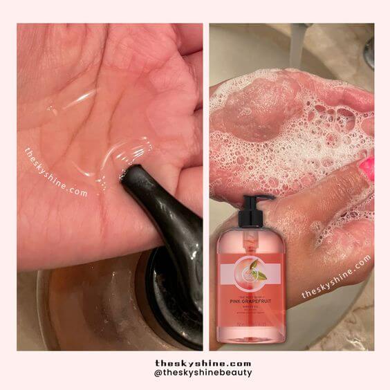 The Body Shop Pink Grapefruit Shower Gel Review 1. Texture & Scent The gel of this body wash has a rich texture that easily creates soft lathers. And it has strong a sweet and fresh scent of pink grapefruit. The scent is a sweet one that’s not too candy-like, so it’s a product I often use. This lasts all day as a subtle scent after the shower