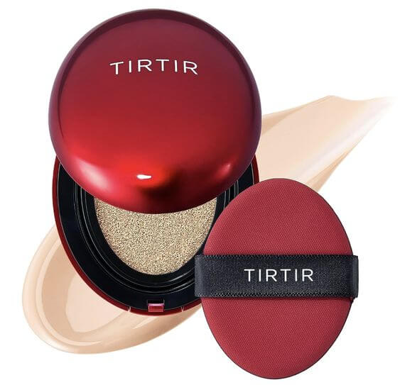 Makeup Cushions for Combination Skin to Survive the Heat TIRTIR Mask Fit Red Cushion  is an excellent choice to create a smooth glossy skin. It effectively minimizes the appearance of pores while providing a natural and semi-matte finish that doesn’t transfer onto masks. 