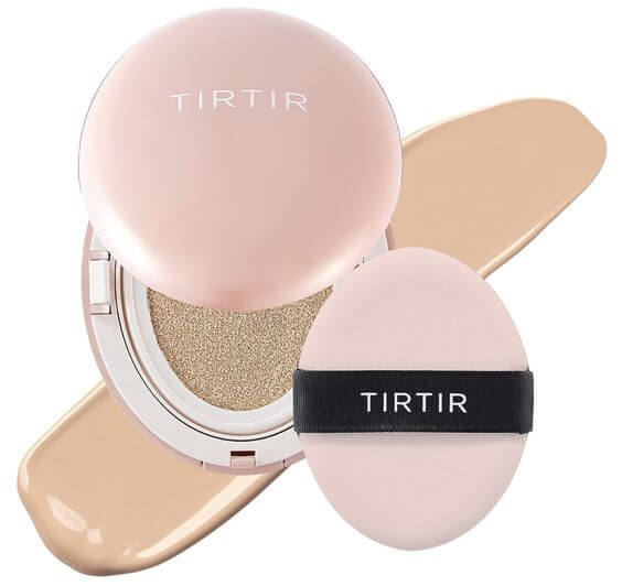 Control Oil and Minimize Pores: The 3 Best Makeup Cushions For Oily Skin in Hot Weather TIRTIR Mask Fit All Cover Cushion provides a long-lasting foundation with high adhesion to the skin. It does not transfer to other surfaces and does not smudge.