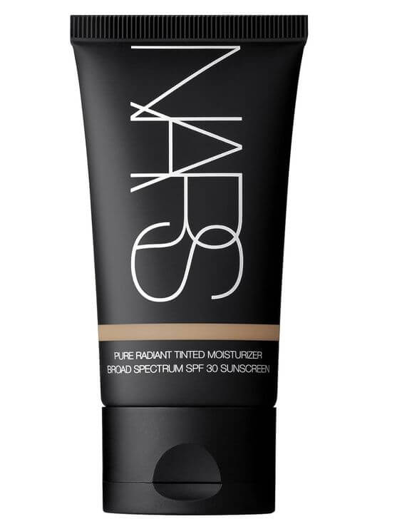 The Best 3 Tinted Sunscreens for Dark Skin NARS Pure Radiant Tinted Moisturizer SPF 30, Cuzco s available in shades that work beautifully for darker skin tones and provides a healthy glow with oil-free coverage that hydrates, smooths, and brightens the skin.
