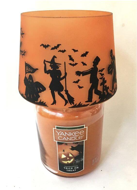 The 5 Best Large Scented Candles For Halloween 1. Witches' Brew Candle Jar Candle Shade 
Yankee Candle Trick or Treat Large Jar with a Halloween Back to Classics Trick or Treat Jar Candle Shade/Topper