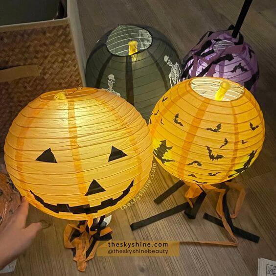 A Review of Haloowoo Halloween Lanterns: Adorable and Spooky 1. Material & Design These paper lanterns are suitable for indoor use as they are not waterproof. The Haloowoo set includes 10 paper lanterns, each featuring a unique Halloween-inspired design