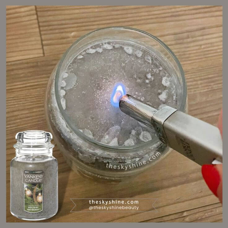 A Review of Yankee Candle Holiday Bayberry: A Must-Have for the Festive Season 2. How to use & Burn Time All you need to do is place the candle and light the wick. Plus, it can be used for over 110 hours of burn time.