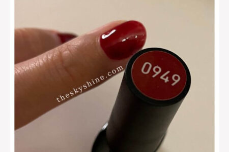 A Review of Modelones Gel Nail 0949: The Allure of Dark Red