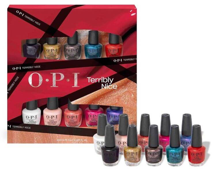 Unveiling the Elegance of Vibrant Red: Top 3 Red Nail Polishes Red nails go well with gold nails, and this OPI nail polish set includes mini sizes of gold and red nail polishes. It has the advantage of being able to use the trendy nail colors of 20203.
OPI Nail Lacquer Holiday 2023 Collection