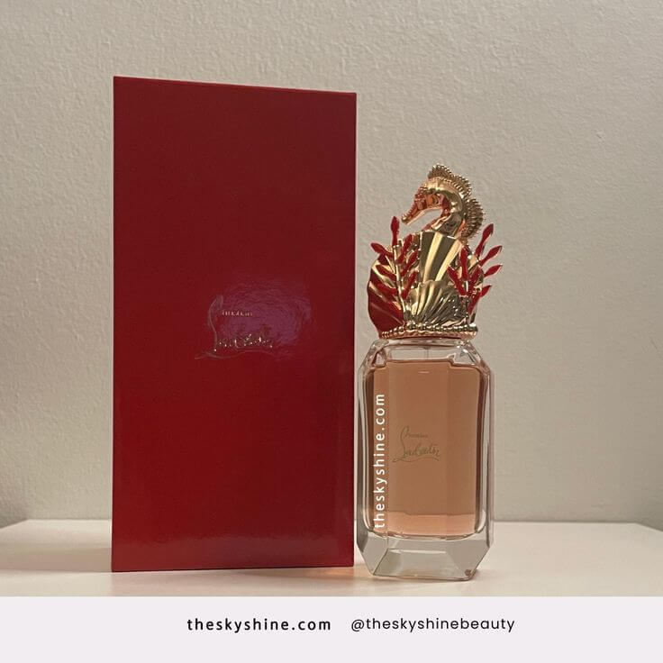 A Review of Loubihorse Eau de Parfum Légère by Christian Louboutin 5. Conclusion To put it briefly, this 90 ml perfume is recommended for those who want a sophisticated and soft feminine image, not a too girlish sweet scent. Personally, I used it when it was cold in winter, and it provides a warm feeling during the cold season. 