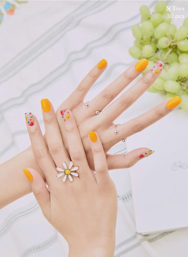 Adore Your Nails: Top 5 Ohora Heart Gel Nail Strips 1.  N Toyz This playful set features heart-shaped designs in red, perfect for those who love to mix and match. In addition, it offers a vibrant shade for nails with spring coming.
ohora Semi Cured Gel Nail Strips (N Cupid's Trace)