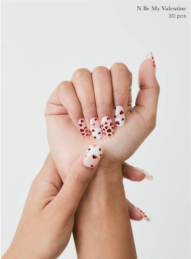Top 6 Red Heart Gel Nail Strips for a Romantic Look ohora 1. N Be My Valentine These nail strips from Ohora feature a classic red heart design on transparent and French nails, allowing for versatile styling
ohora Semi Cured Gel Nail Strips Color: Cupid's Palette - N Be My Valentine