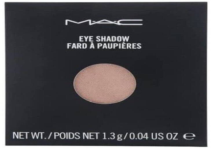 Flattering Beige Eyeshadow Looks for All Complexions Get the look: A Highly Pigmented Eyeshadow
Mac Eyeshadow All That Glitters Refill Pan for Pro Palette