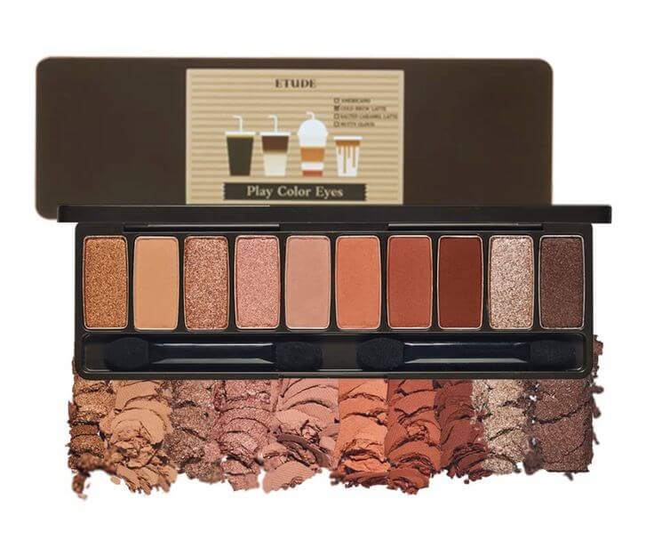 K-Beauty Brown EyeShadow Palettes for Every Skin Tone  3. Play Color Eyes in Caffeine Holic This palette offers a range from pink-red browns to deep coffee-like tones inspired by coffee. It is suitable for all skin tones, perfect for everyday wear and evening looks.
Etude House Play Color Eyes in Caffeine Holic