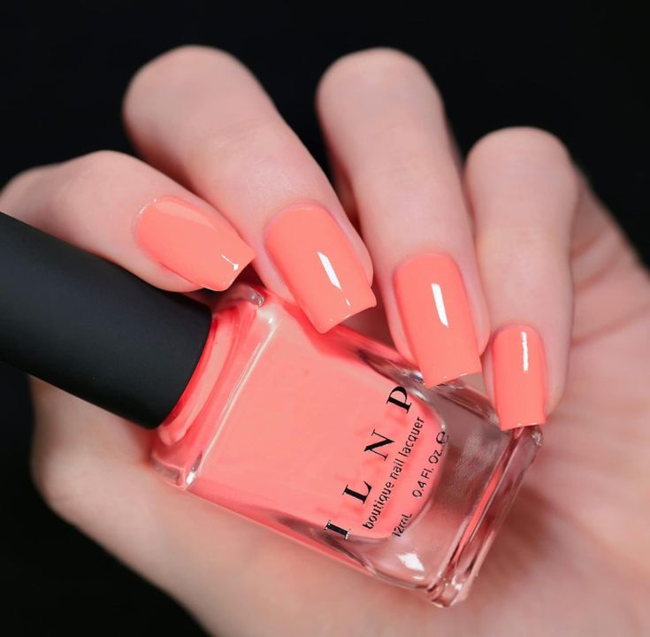 Nailing Sophistication: Top 6 Peach Nail Polishes for a Sophisticated Look 6. ILNP Nail Polish in Sunny Days For those who prefer a vivid, more dramatic look, ILNP's Sunny Days is a neon peach cream with a soft yet vibrant shade. 
ILNP Sunny Days - Radiant Neon Peach Cream Nail Polish