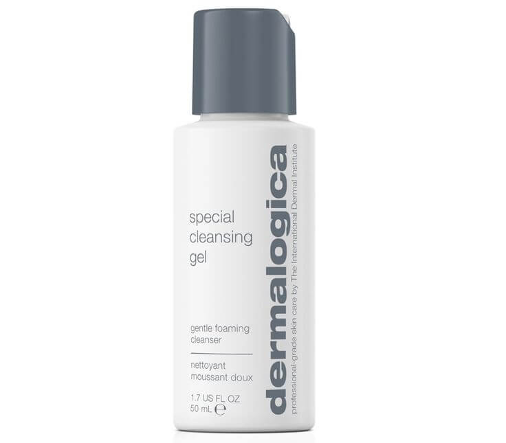 Gentle Hydration: The Best Affordable Daily Facial Cleansers for Dry Skin 1. Dermalogica Special Cleansing Gel  This cleanser, particularly suitable for dry and sensitive skin, is perfect for home and travel use, especially after laser treatments at dermatologists. It gently removes impurities without disrupting the skin's natural barrier.
Dermalogica Special Cleansing Gel 