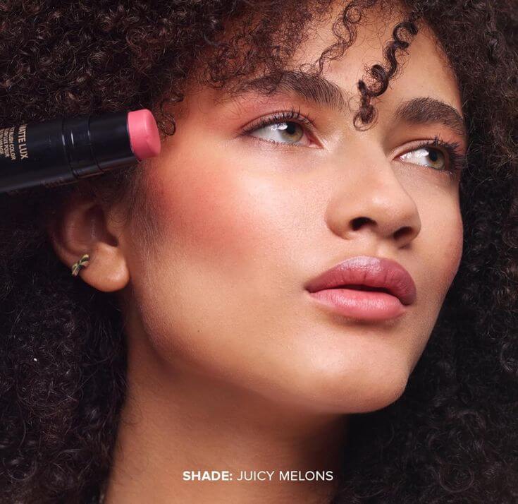 Fruit-Inspired Glow: 5 Best Oil-Free Blushes for a Fresh Complexion 1. NUDESTIX NUDIES MATTE LUX in Juicy Melons
NUDESTIX NUDIES MATTE LUX in Juicy Melons