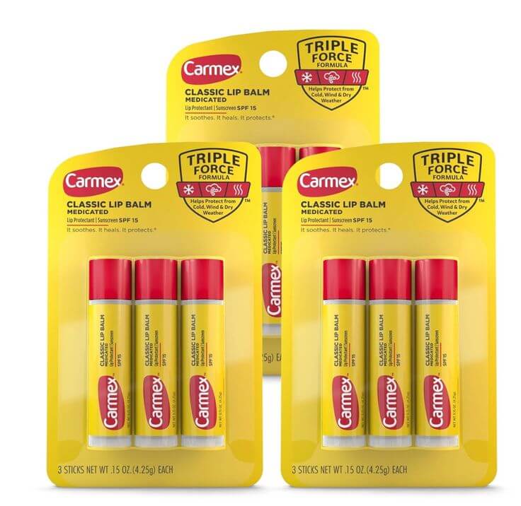 Top 5 Sun Protection Lip Balms for Ultimate Lip Care 5. Carmex Classic Medicated Lip Balm Sticks with SPF 15 This lip balm provides SPF 15 protection while nourishing your lips from spring to winter. Tip: Apply SPF lip balms to your lips 15 minutes before sun exposure.
Carmex hydrating lip balm with SPF 15