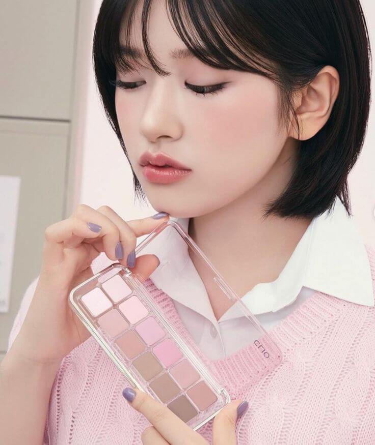 Best Pink Eyeshadow Palettes for Cool-Toned Light Summer Makeup CLIO Pro Eye Palette Air (07 Lavender Staff)