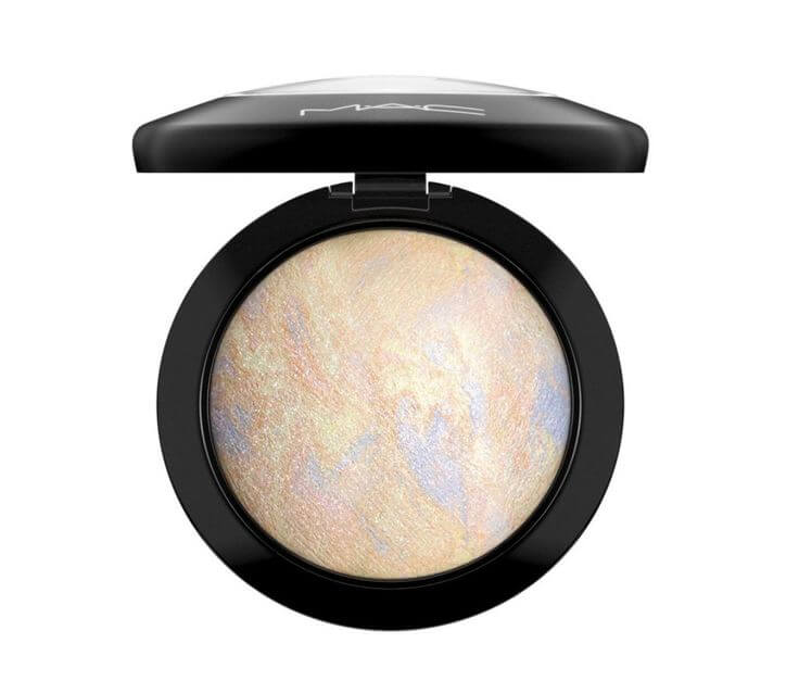 Pink Gold Highlighters for All Skin Tones MAC Mineralize Skinfinish Lightscapade
